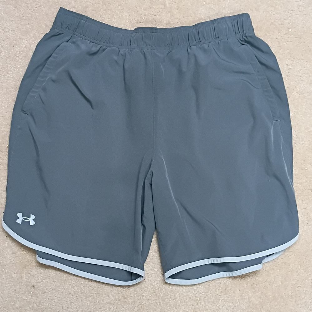 Under Armour Men's Athletic Shorts in Gray PERFECT CONDITION